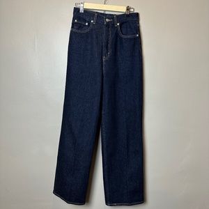 Levi's High Loose dark jean size 28